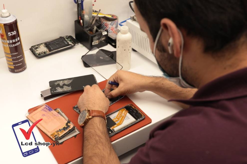 تعمیرات تخصصی ال سی دی گوشی موبایل در تهران